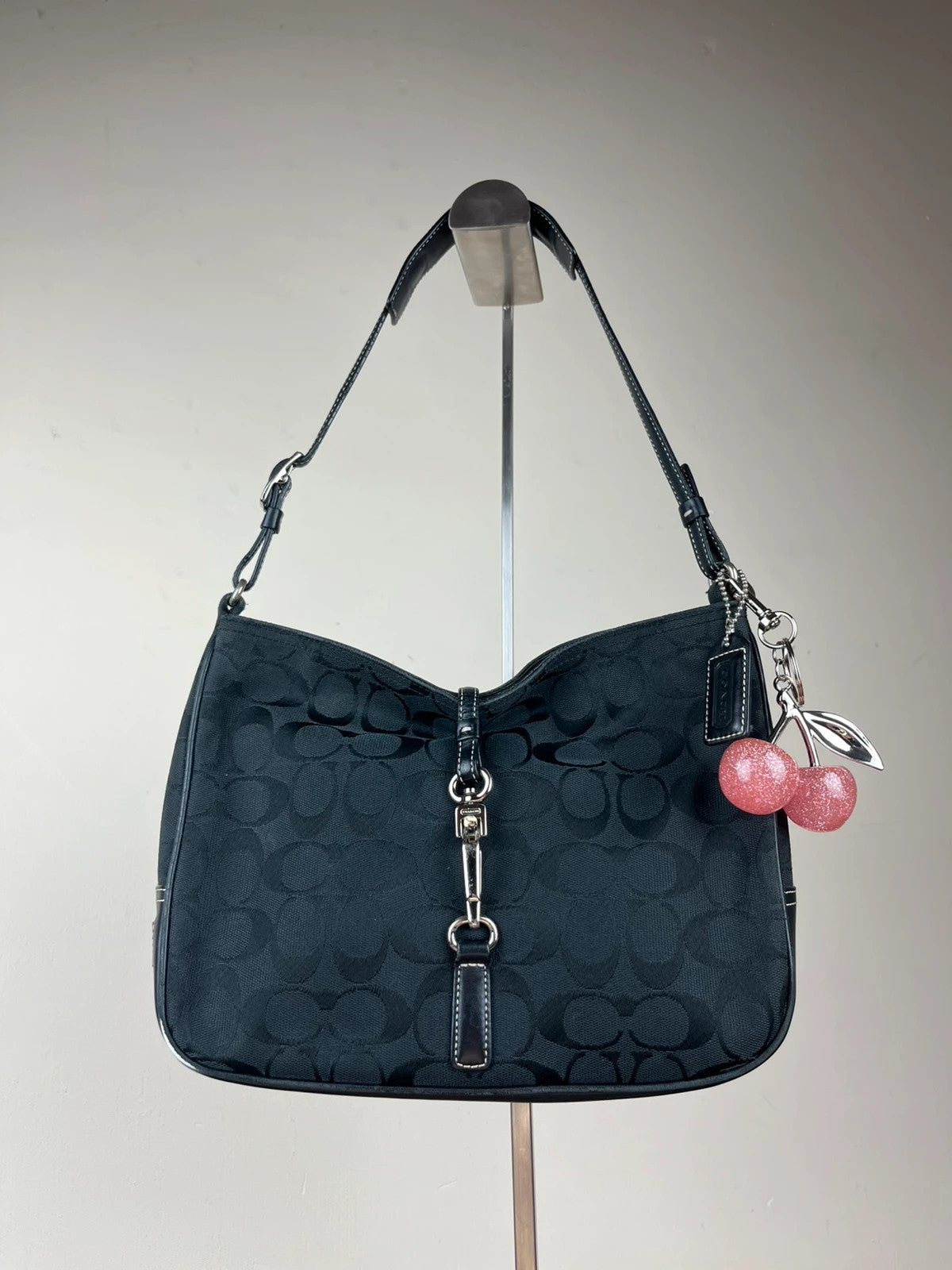 Coach Hamptons Clip Shoulder Bag 6091