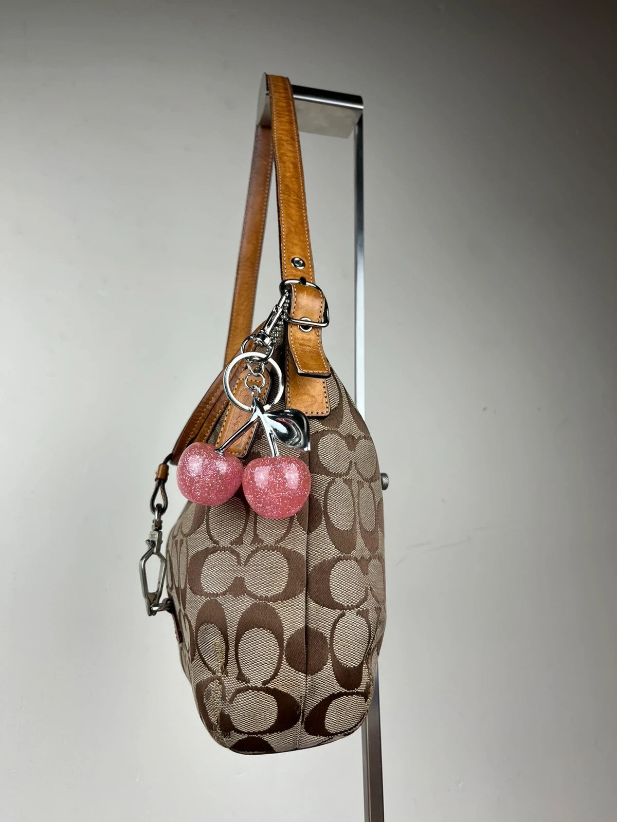 Coach Hamptons Signature Soft Clip Hobo 6845