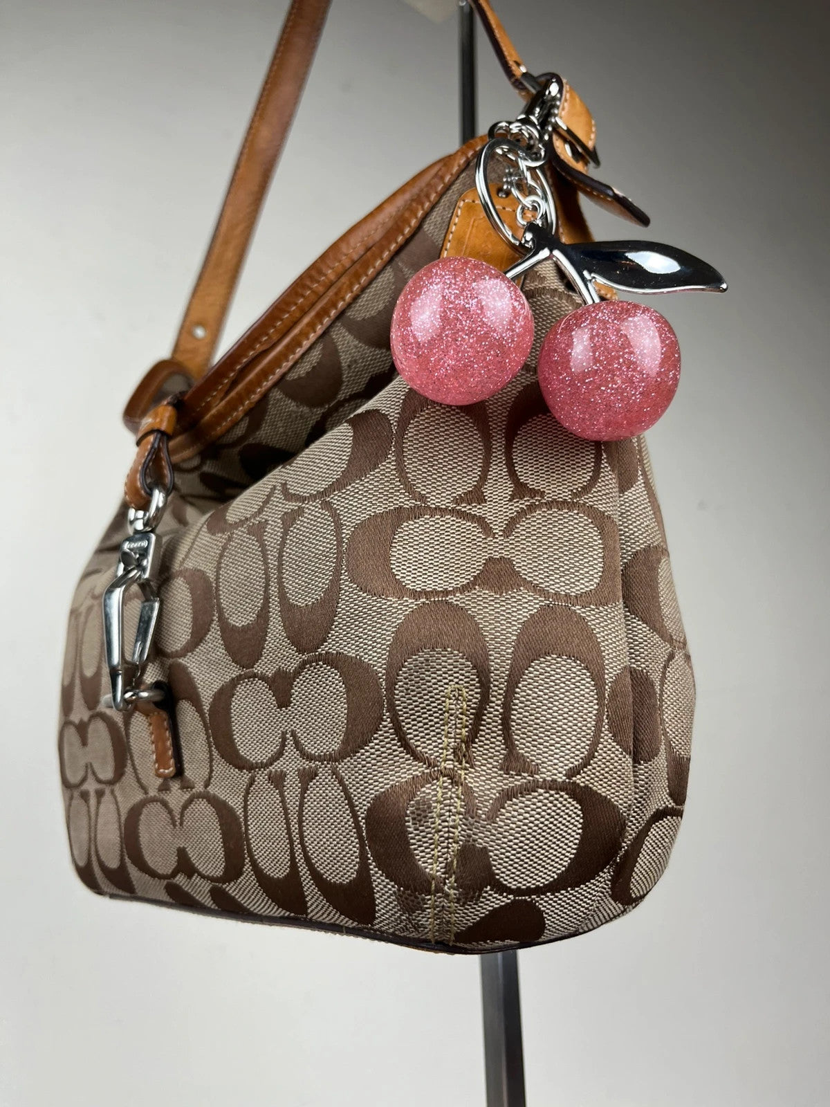 Coach Hamptons Signature Soft Clip Hobo 6845