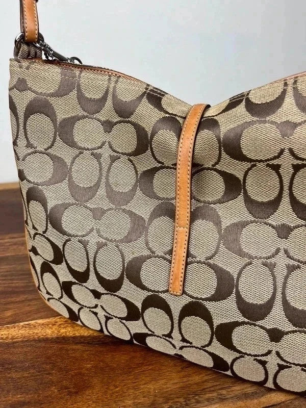 Vintage Coach Signature Hampton Clip Hobo 6091