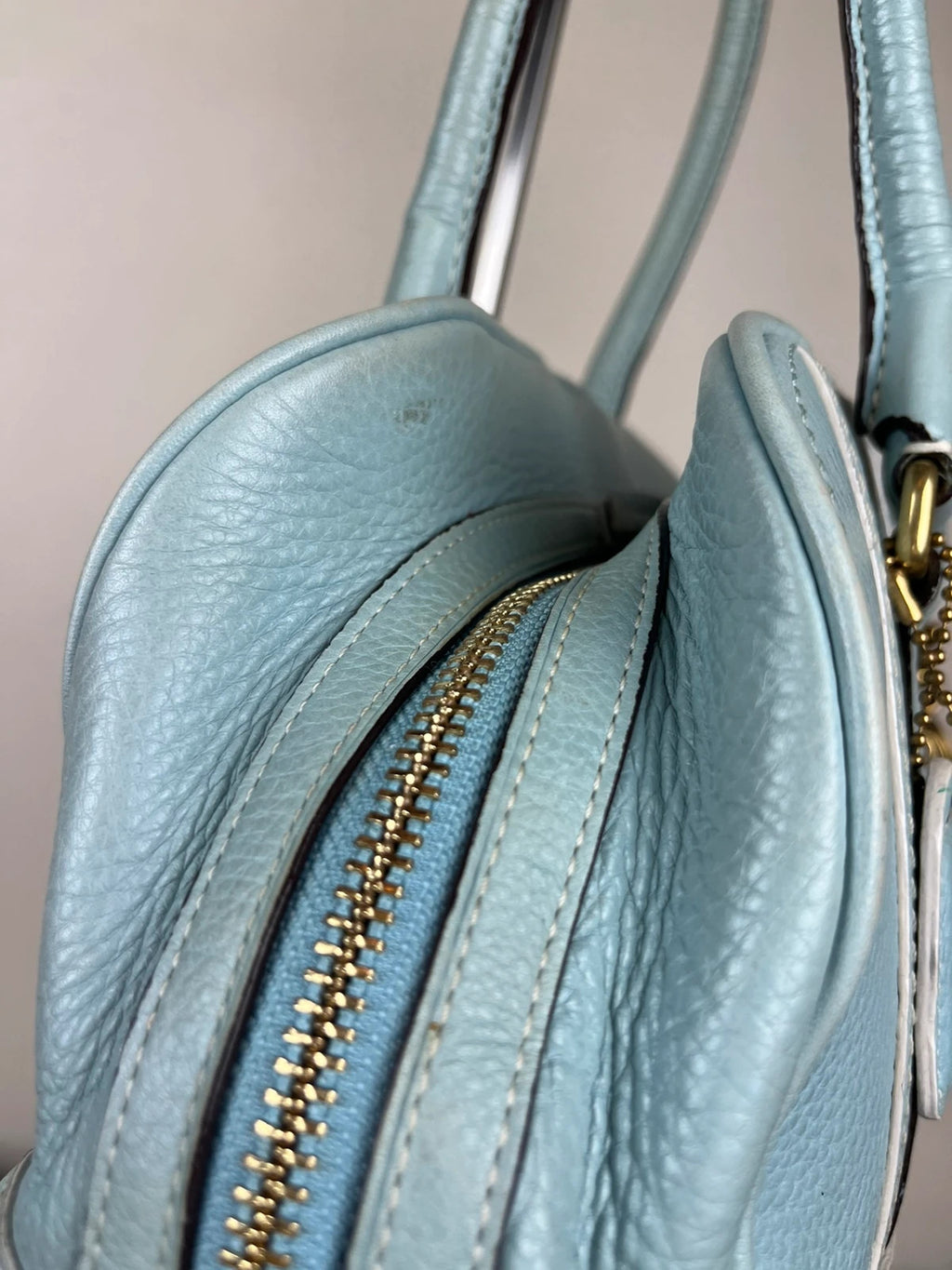 Coach 10526 Y2K Hampton Pebbled Leather Satchel in Light Blue with charms