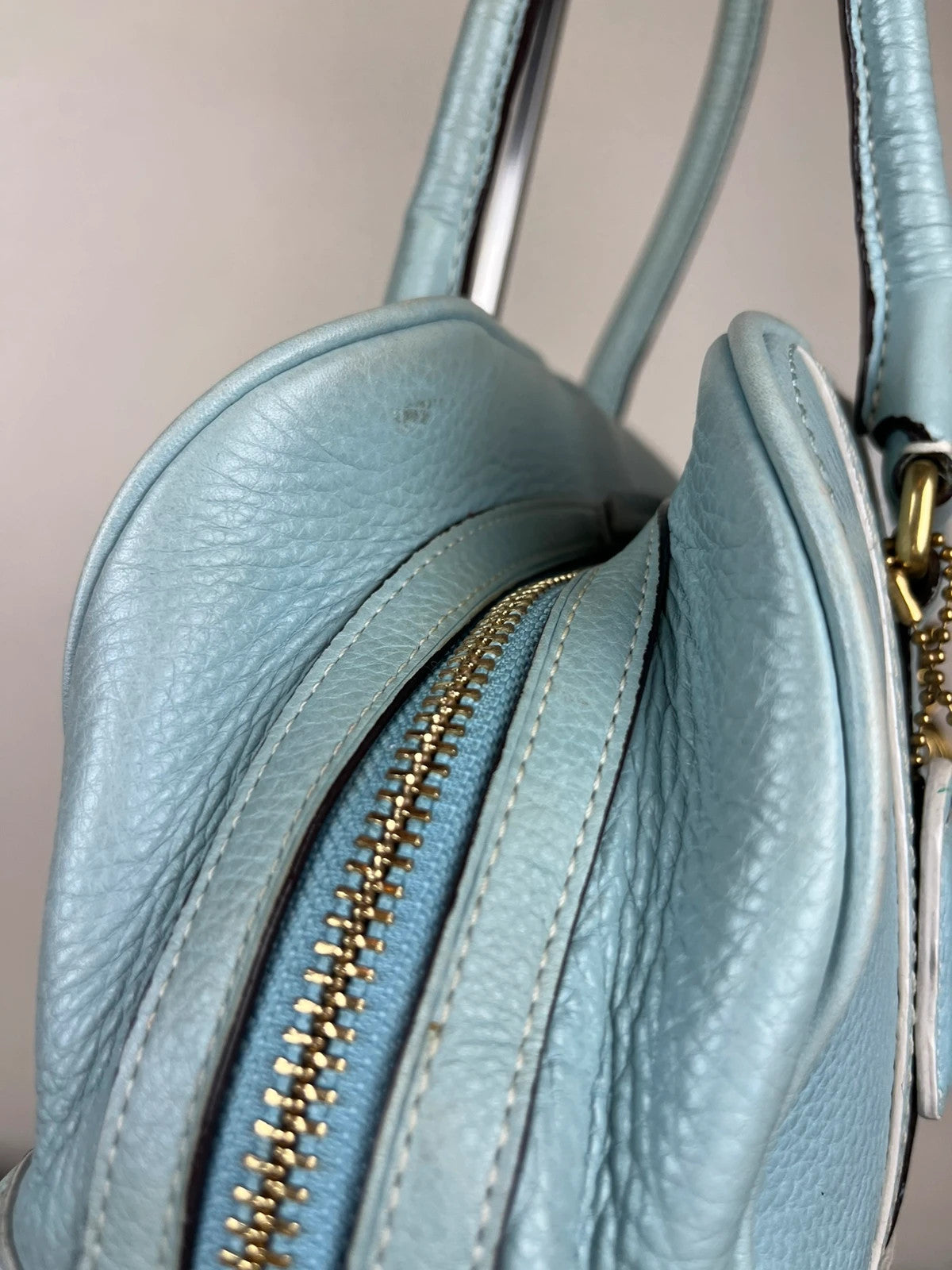 Coach 10526 Y2K Hampton Pebbled Leather Satchel in Light Blue with charms